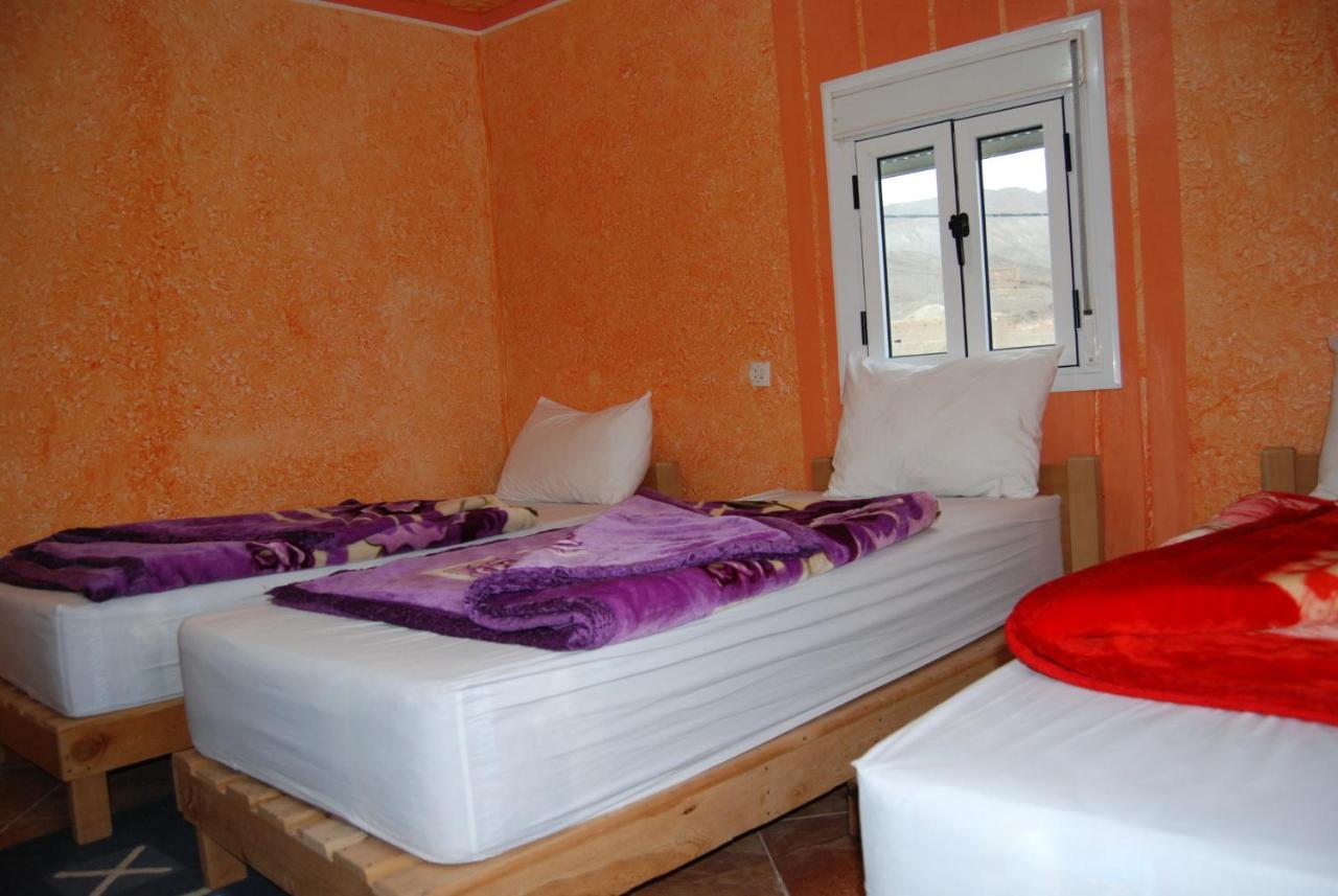Auberge Tafilalt Bouzmou Bouzmou Imilchil Bagian luar foto