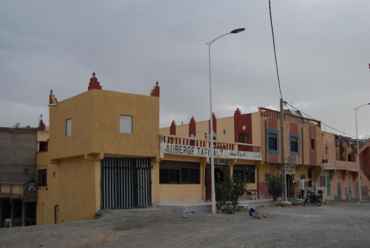 Auberge Tafilalt Bouzmou Bouzmou Imilchil Bagian luar foto