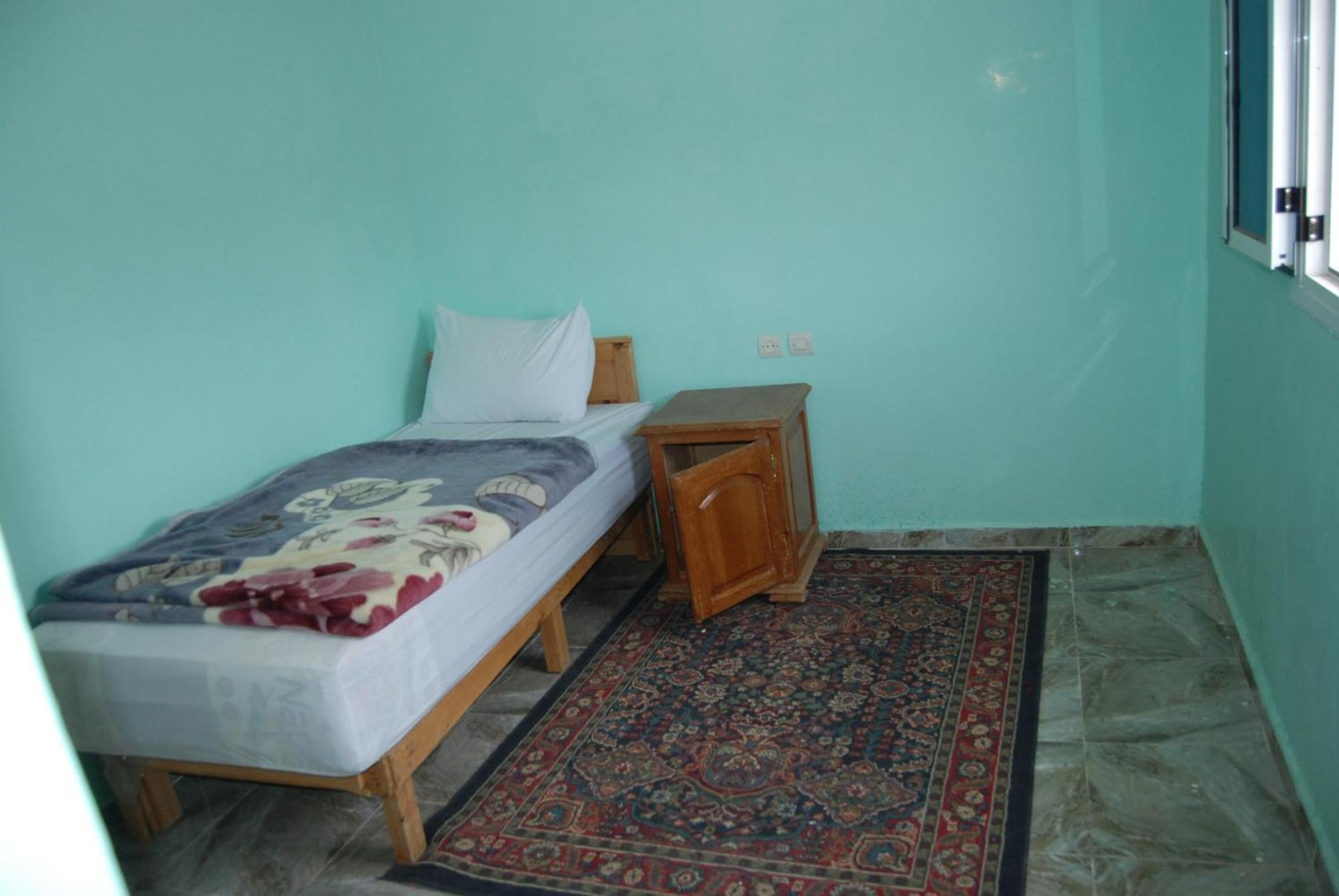 Auberge Tafilalt Bouzmou Bouzmou Imilchil Ruang foto